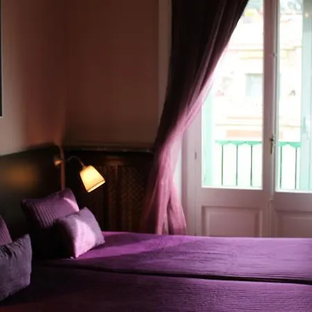 Casa Con Estilo Balmes B&B Guest house 2*